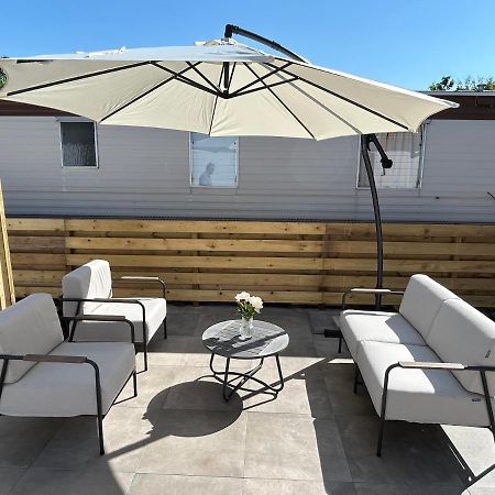 Breezy Beach Chalet Petten Exterior foto